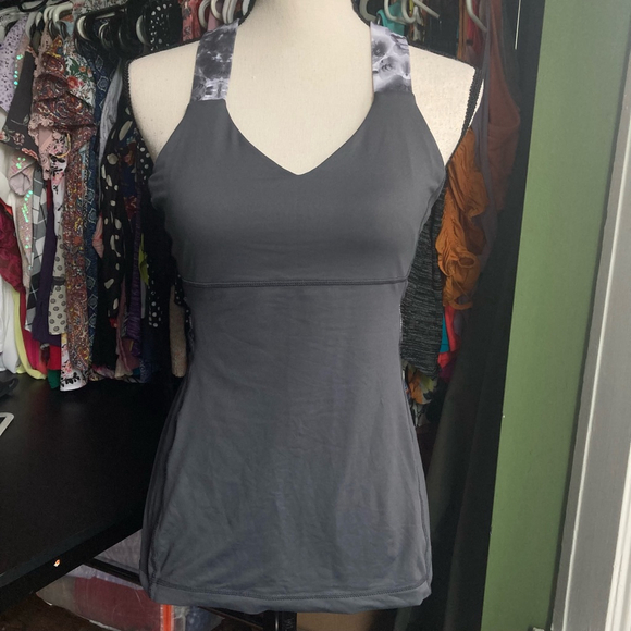 Women's Lululemon Tank Top Size 4 Gray - Picture 2 of 9